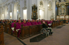 Abschlussvesper der Bischofskonferenz mit Austeilung des Bonifatiussegens (Foto: Karl-Franz Thiede)